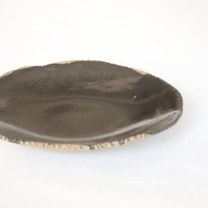 plate | crusty rim shallow | T009