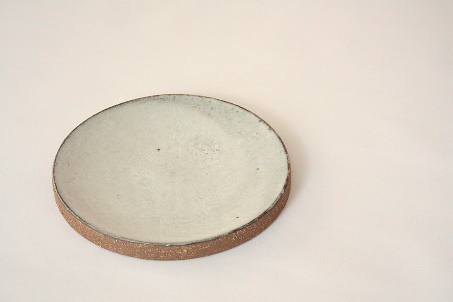 plate | plinth | T010